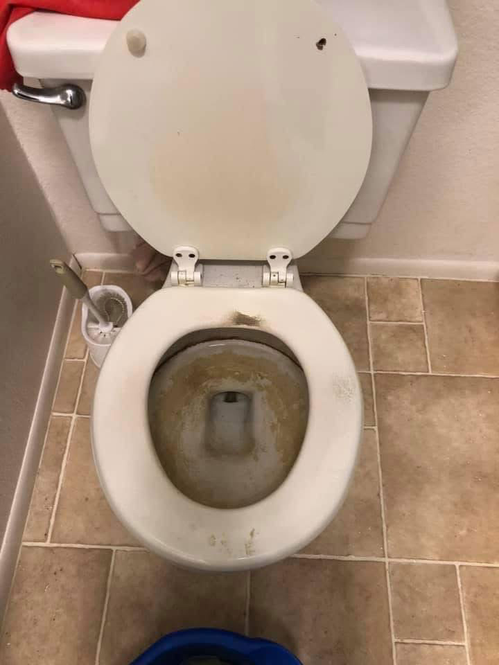 toilet-Before-2 Dirty Toilet